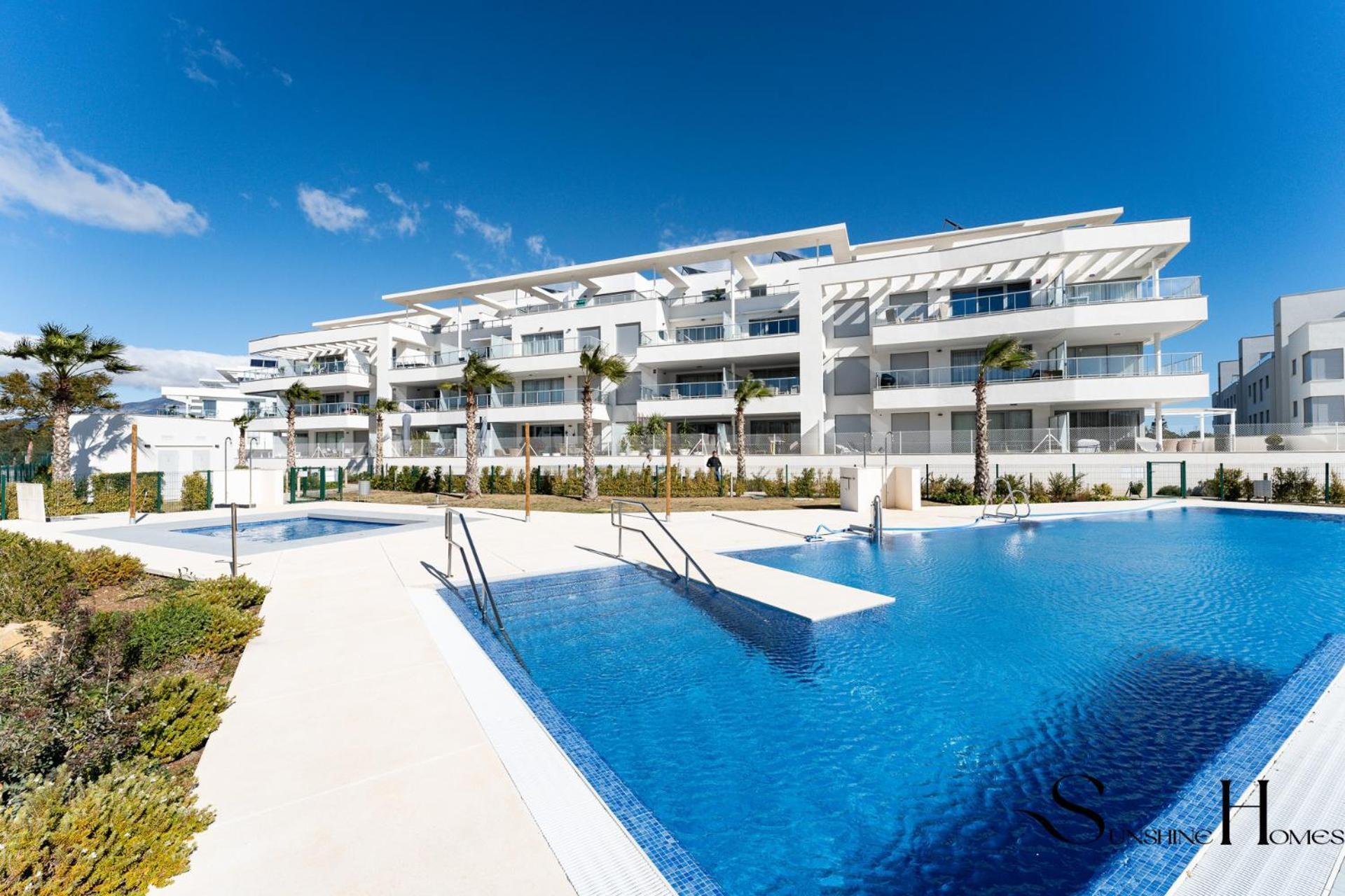 Luxury 2 Bedroom Apartment, Pools, Sauna, Gym & More MIJAS COSTA Εξωτερικό φωτογραφία